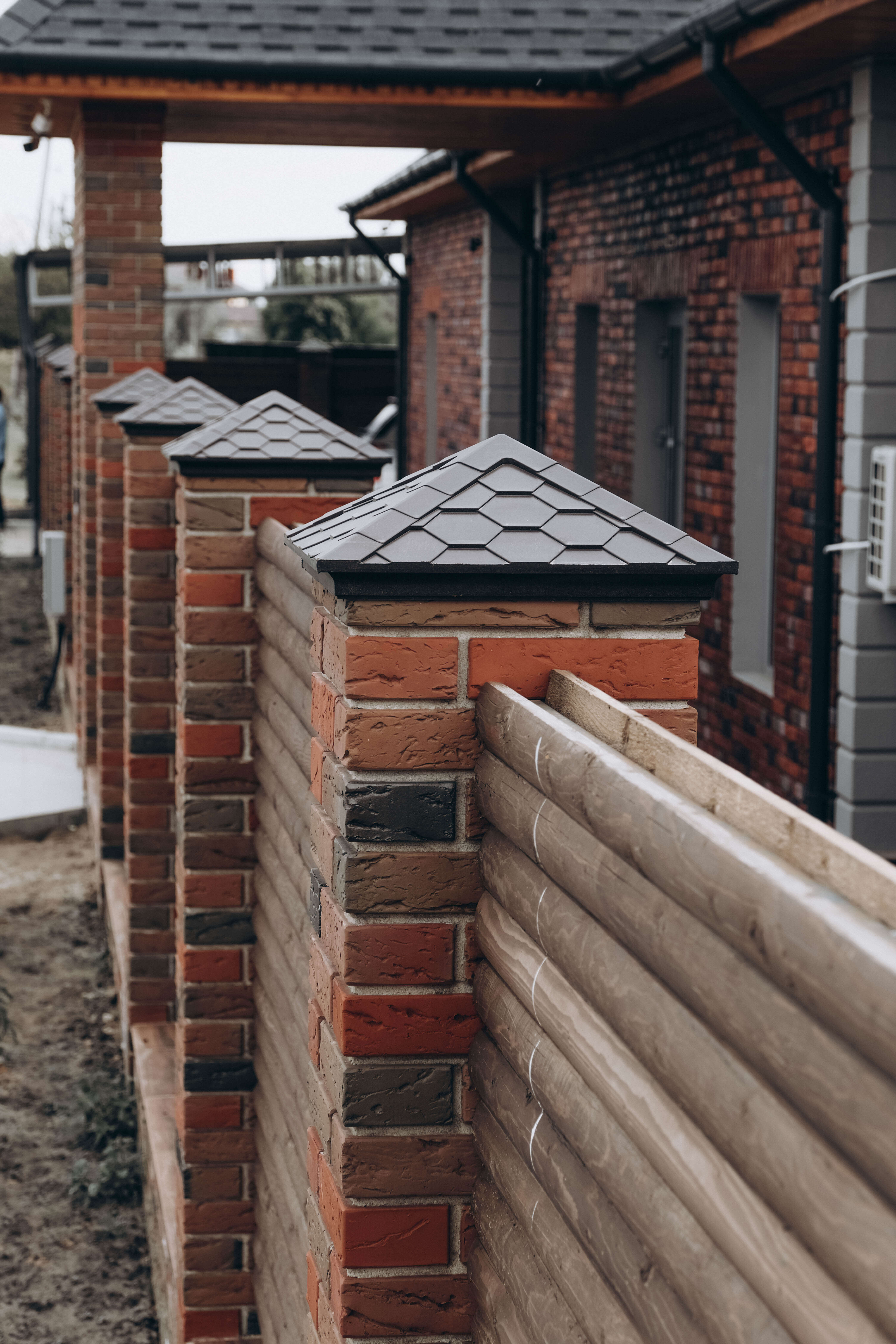 Колпак Zking Эверест Коричневый на столб 1.5х1.5 кирпича (390х390мм) в Майкопе фото