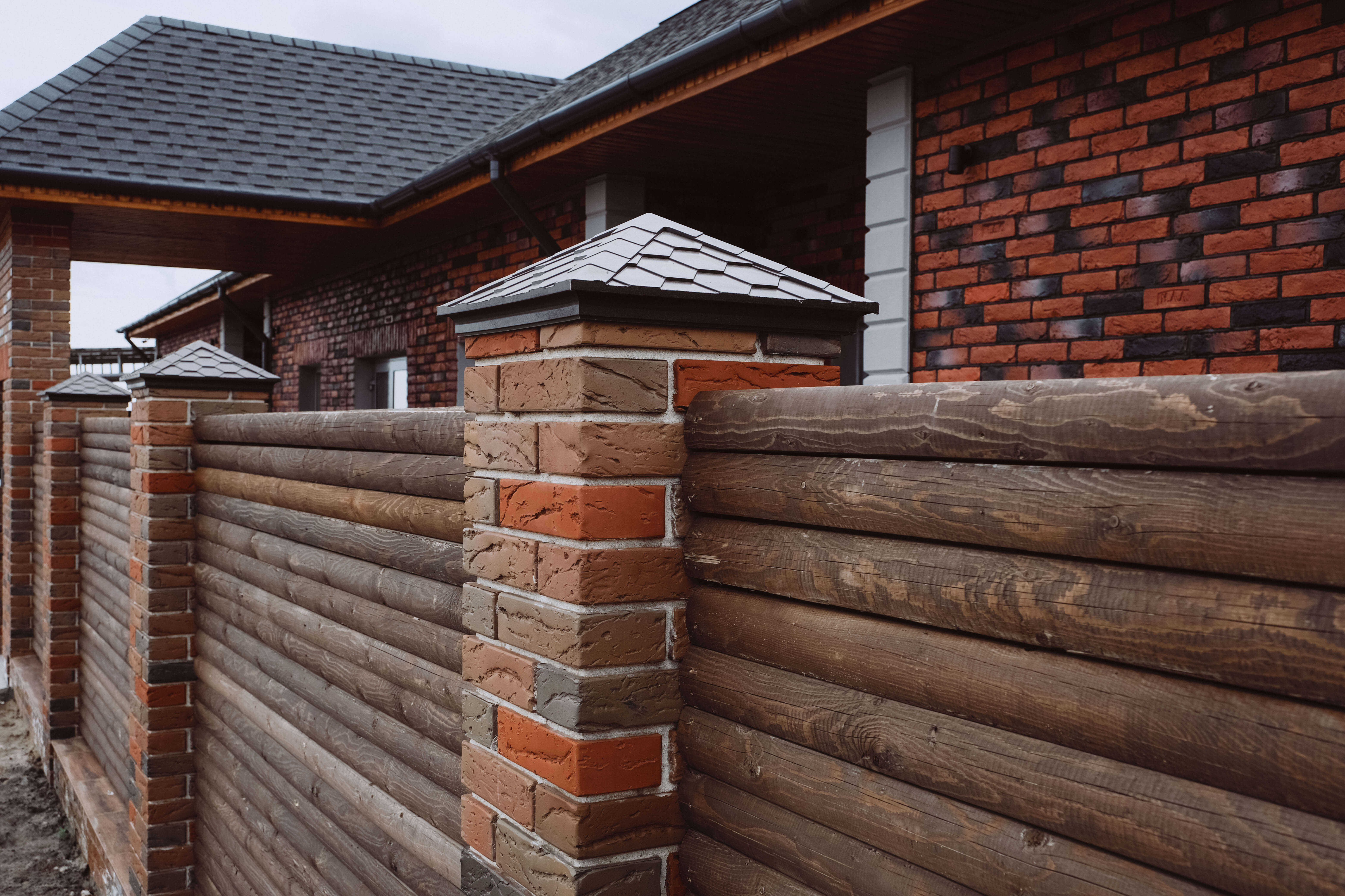 Колпак Zking Эверест Коричневый на столб 1.5х1.5 кирпича (390х390мм) в Майкопе фото